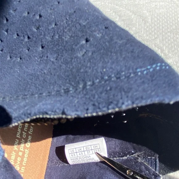 Tom’s Blue Suede ankle boots, Size 6.5 - Picture 6 of 8